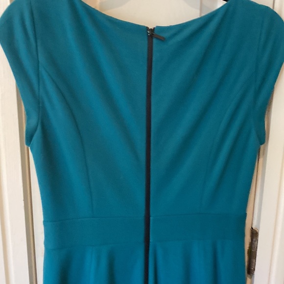 Classiques Entier Jewel tone dress with exposed back zipper. Size 4 - Picture 5 of 5